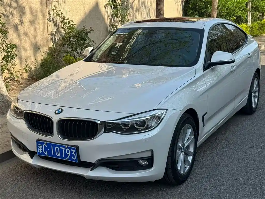 BMW 3 Series GT 2014 320i Leading Edition фото 2