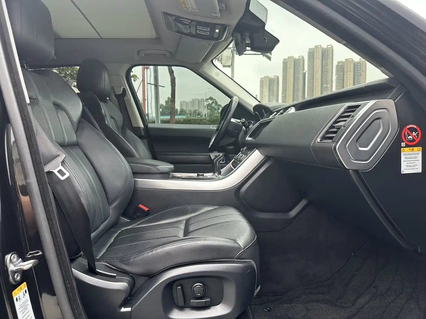 Land Rover Range Rover Sport 2017 3.0 SC V6 SE фото 15