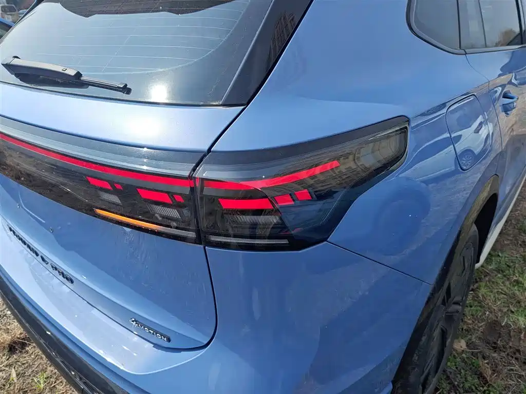 Volkswagen Tiguan L 2024 PRO 380TSI 4WD R-Line Premium Edition фото 8
