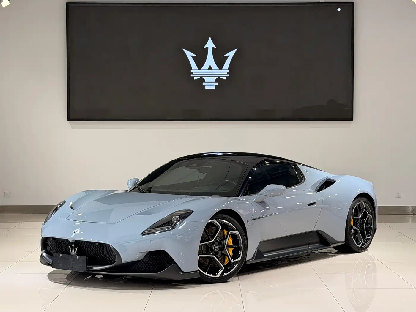 MASERATI MC20