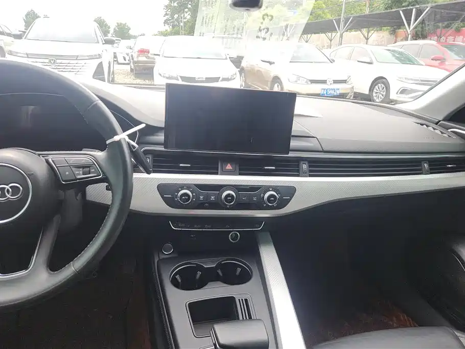 Audi A4L 2020 40 TFSI Fashion Dynamic Edition фото 13