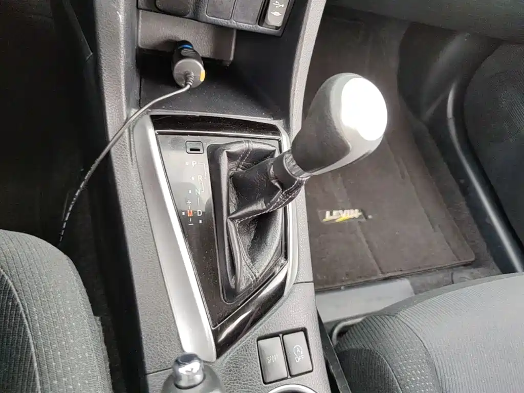 Toyota Levin 2017 Facelift 185T CVT Elite (China V) фото 14
