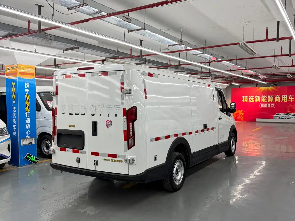 JIANGQI GROUP VAN BAOLU