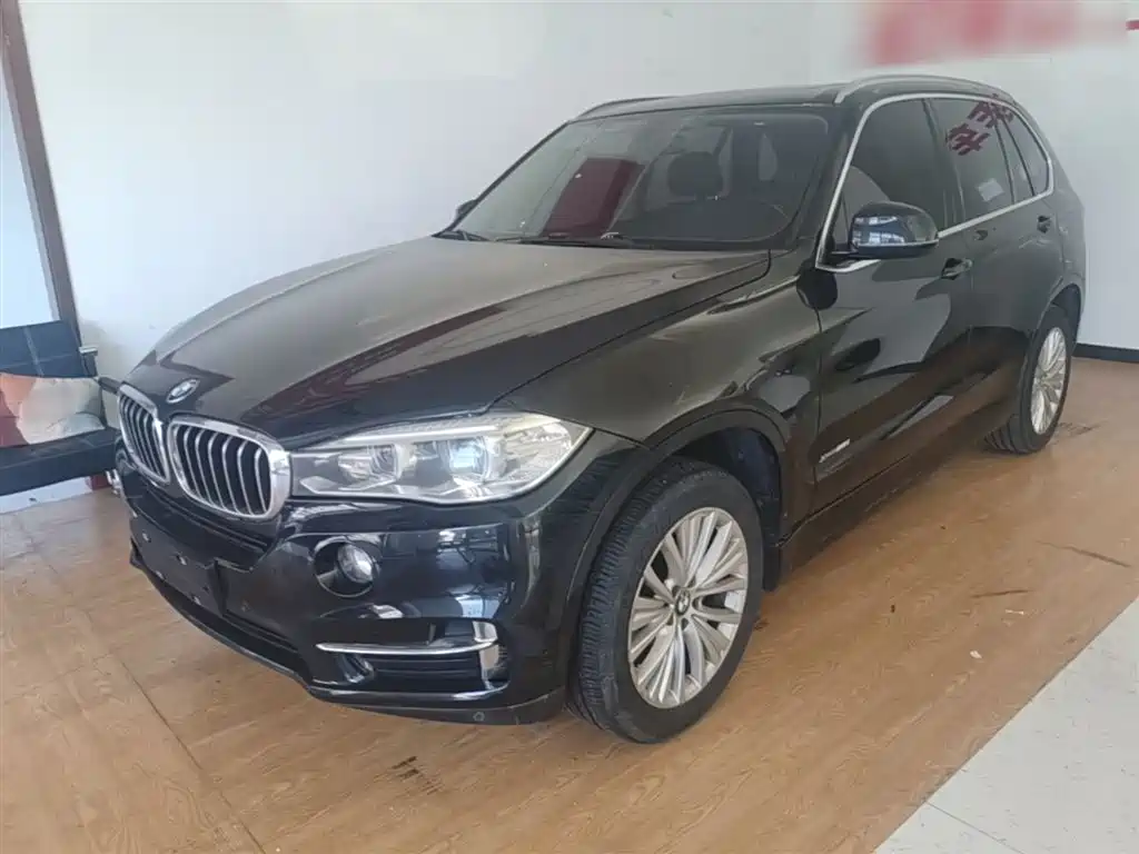 BMW X5 (Import) 2017 xDrive28i фото 2