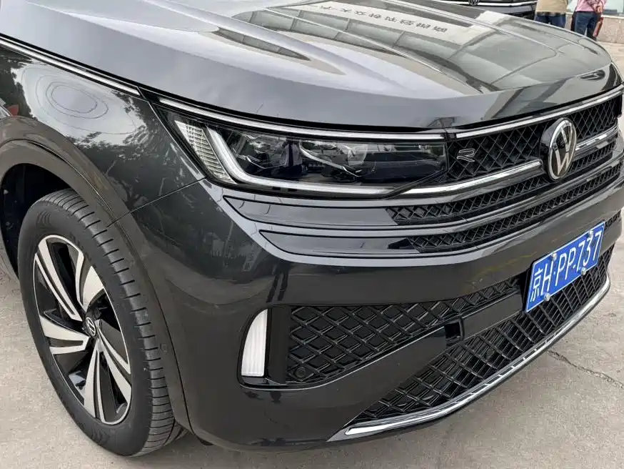 Volkswagen Talagon 2023 380TSI 4WD R-Line Touring Edition фото 4