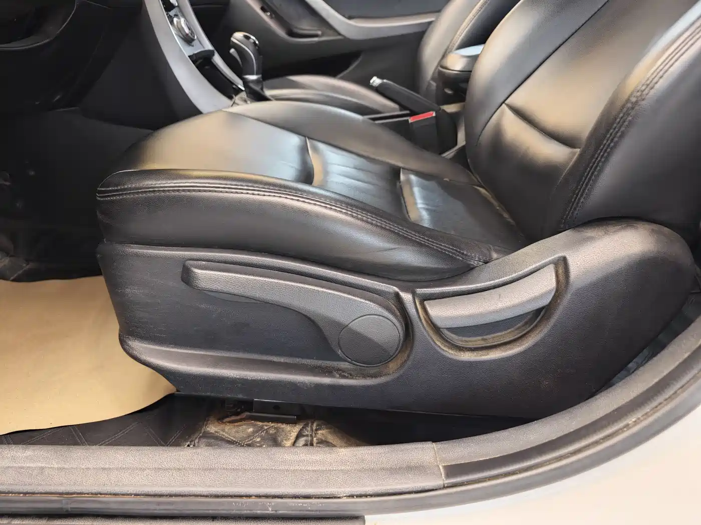 Hyundai Langdong 2016 1.6L Automatic Premium Edition фото 10