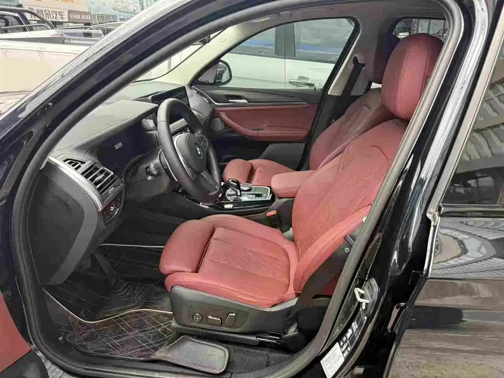 BMW X3 2023 Facelift xDrive30i Leading M Night Package фото 3