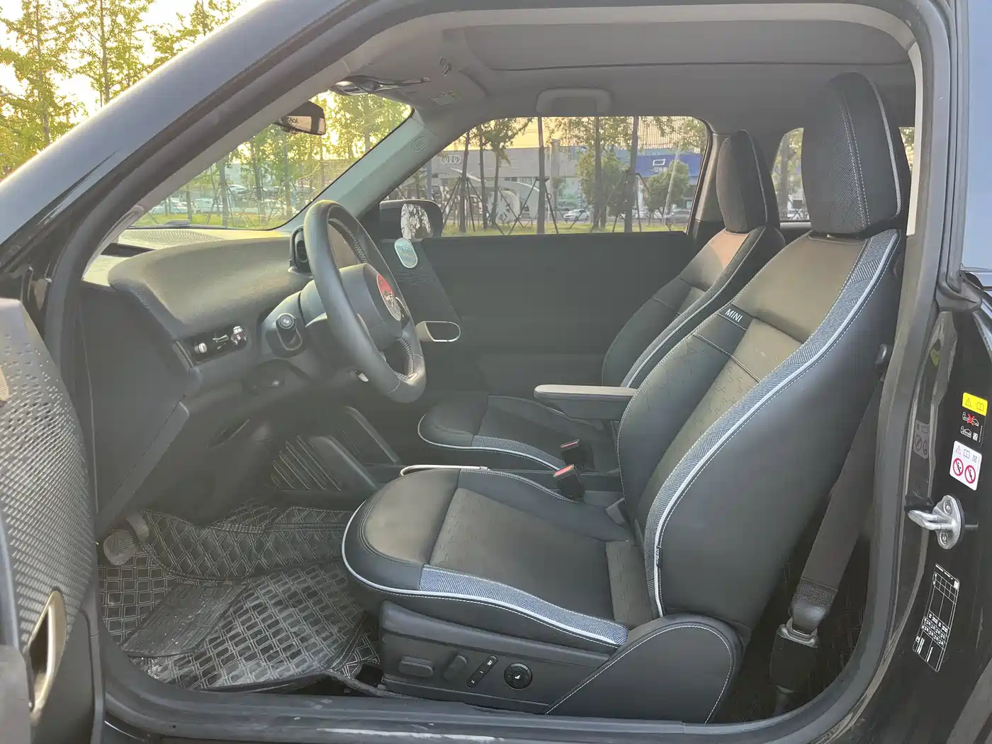 MINI Electric MINI COOPER 2024 2024 452km COOPER SE Artist