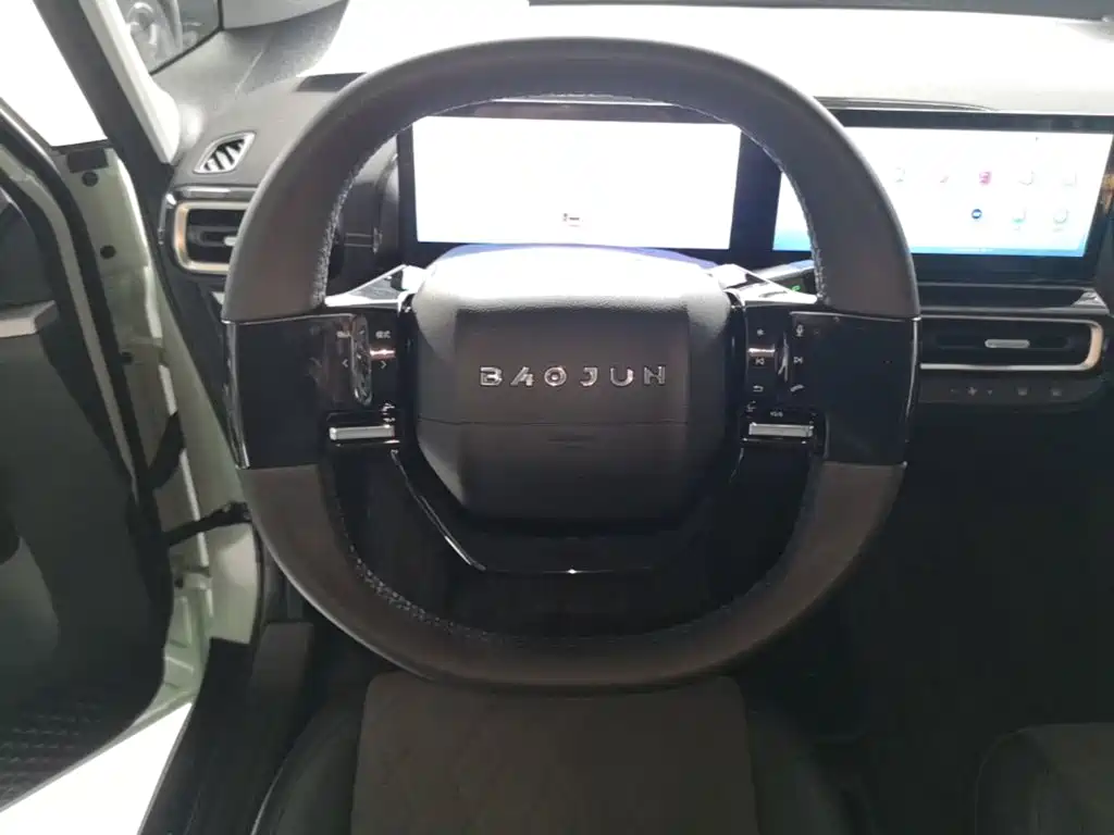 Фото 11 - Baojun KiWi EV