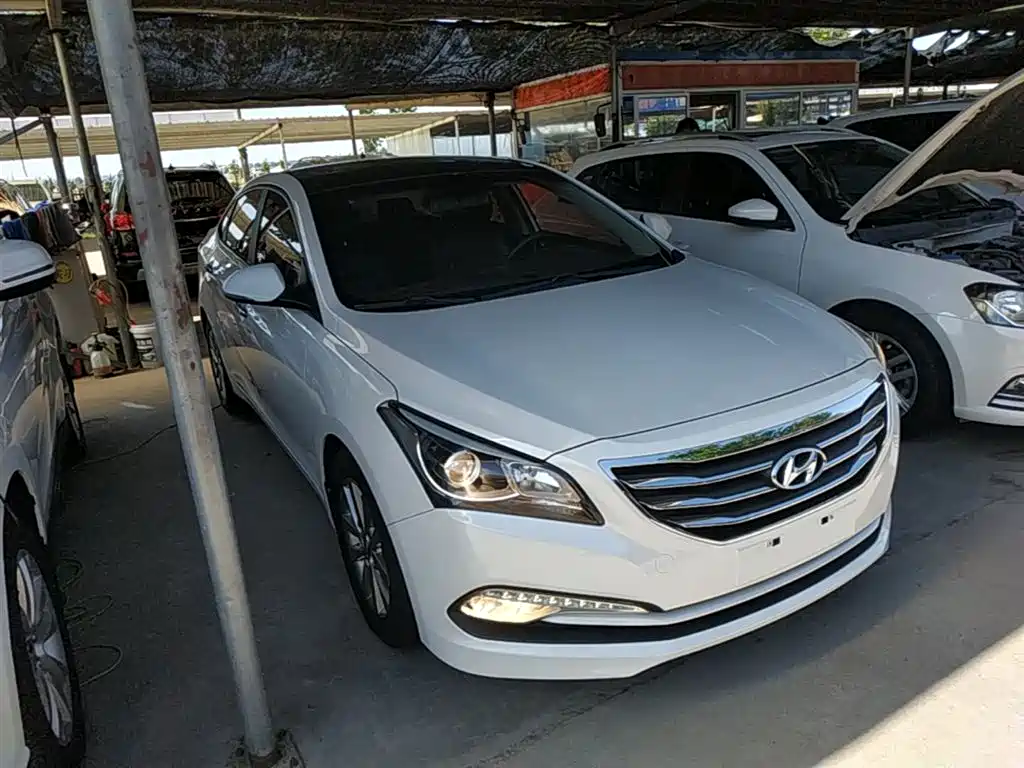 Hyundai Mistra 2014 1.8L Auto Smart GLS фото 4