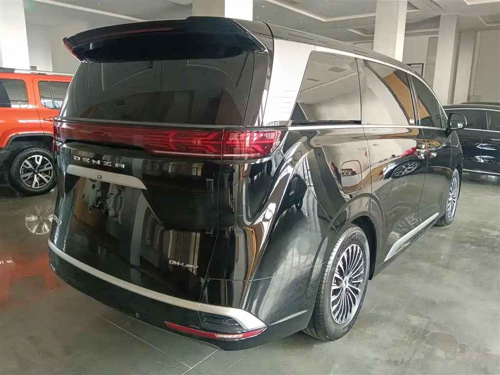 Denza D9 2024 DM-i 980 AWD Prestige фото 5