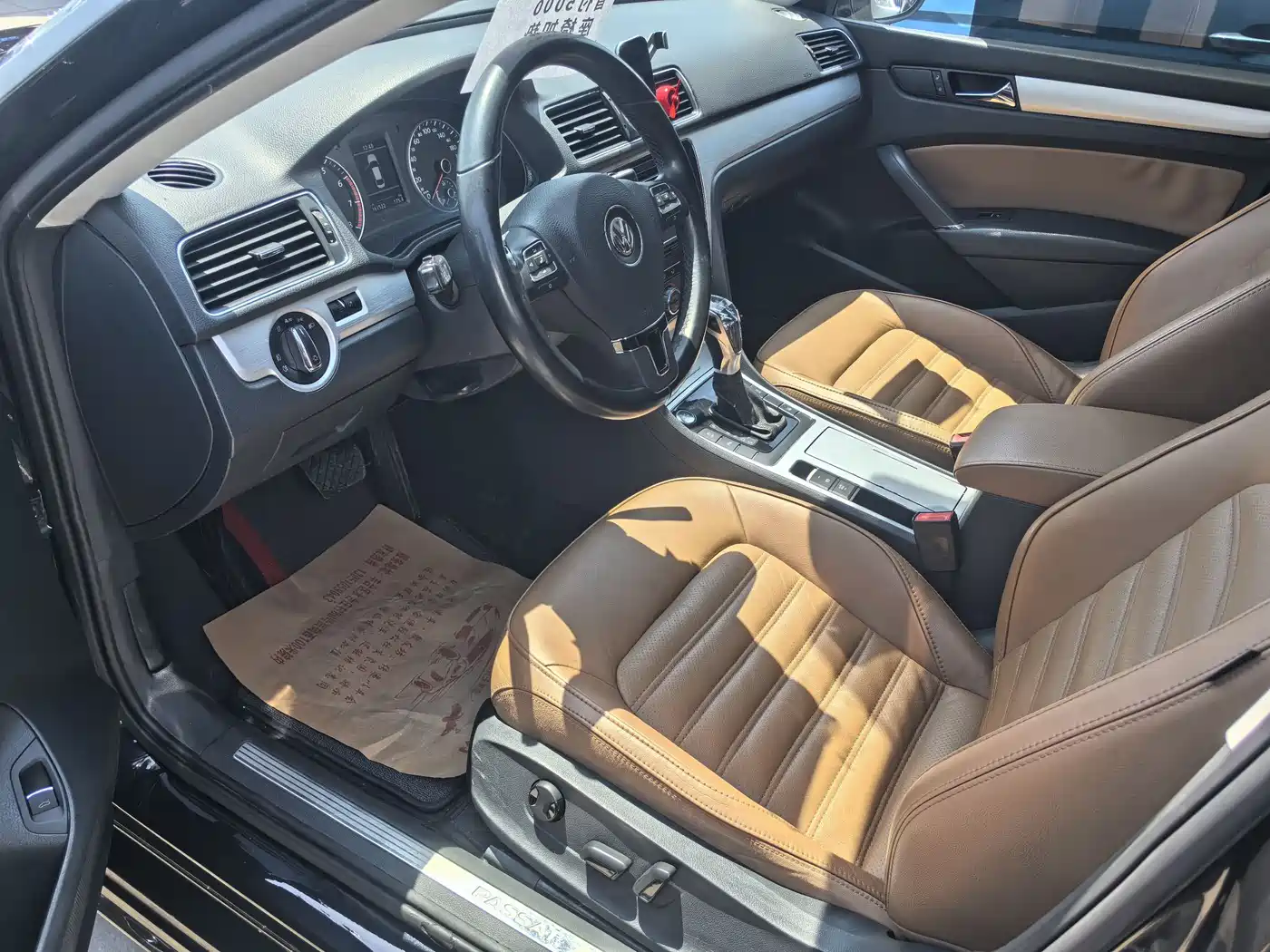 Volkswagen Passat 2014 2.0TSI DSG Executive Edition фото 12