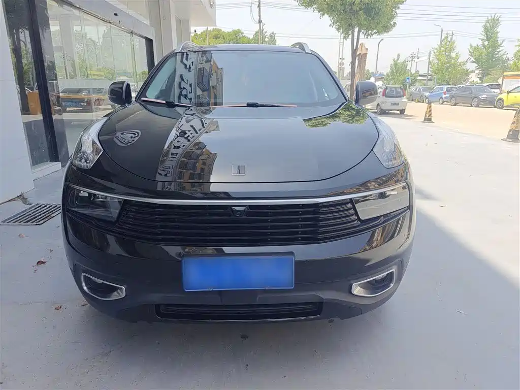 Lynk & Co 01 2020 2.0T 2WD Pure Pro Version (China VI) фото 3