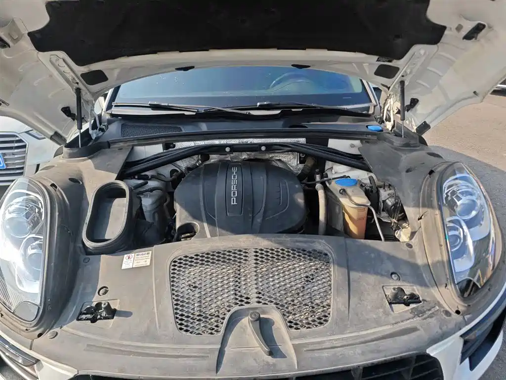 Porsche Macan 2017 Macan 2.0T фото 20