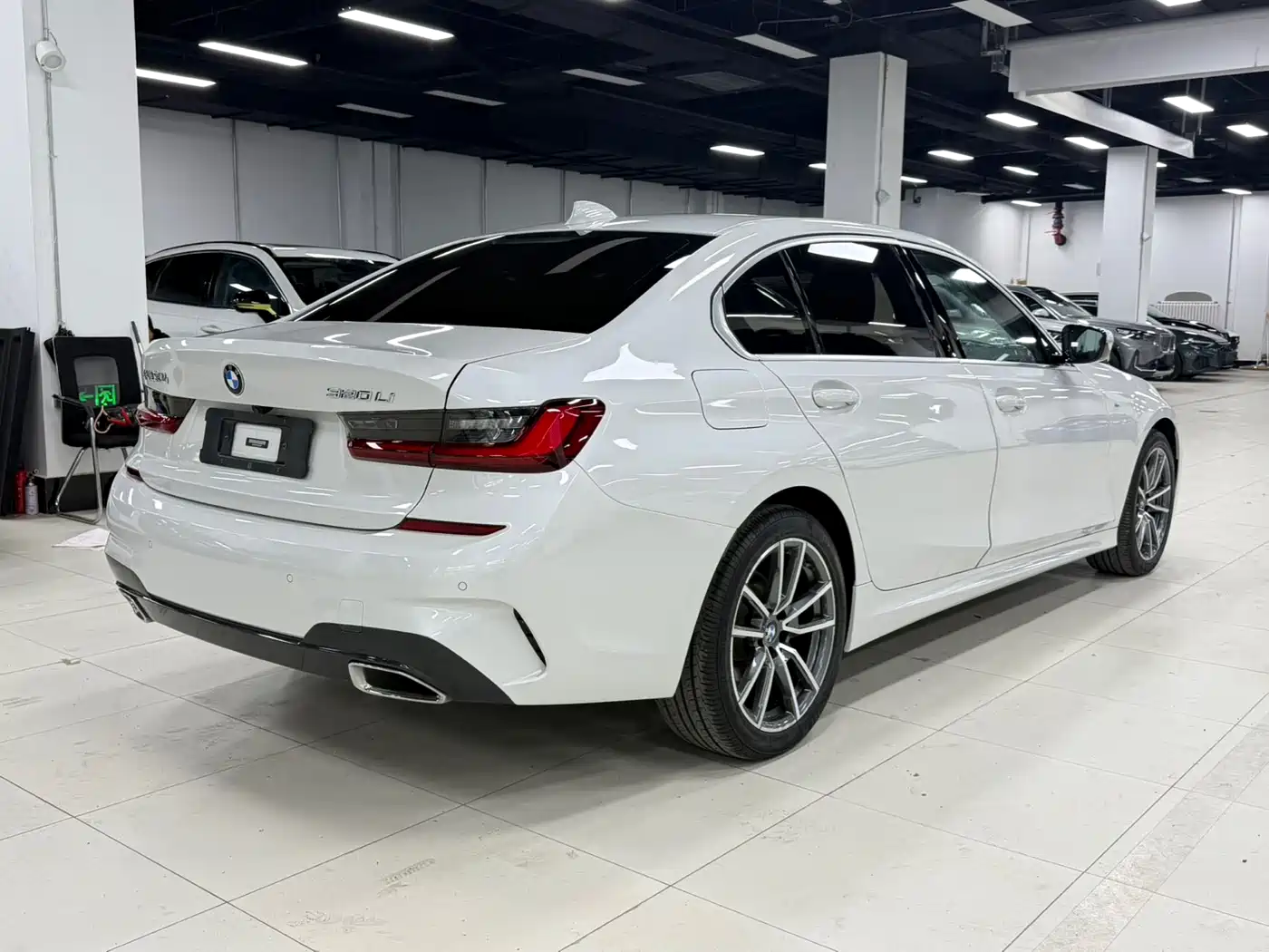 BMW 3 Series 2022 320Li M Sport Package фото 4