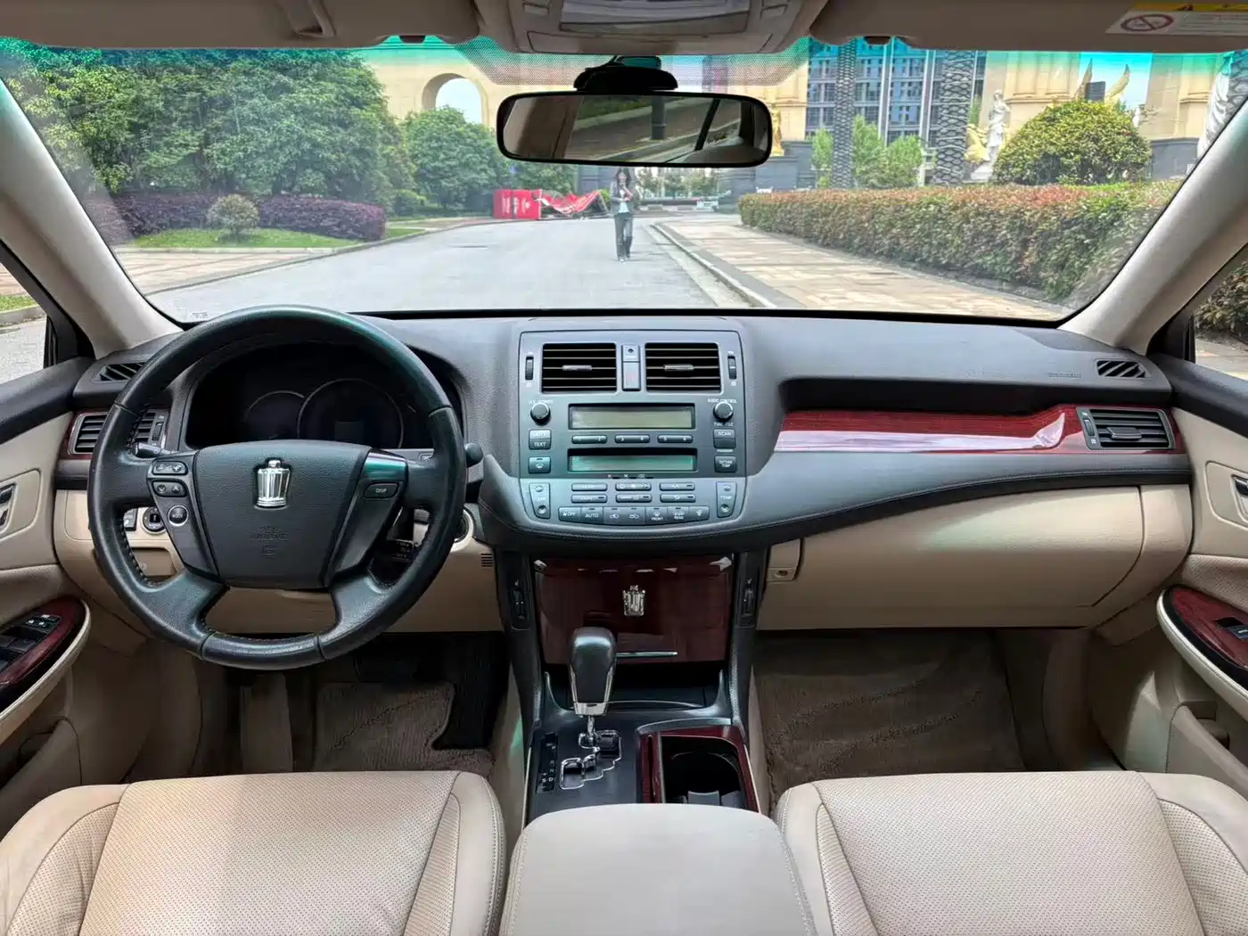 Toyota Crown 2011 2.5L Royal Leather Sunroof Special Edition фото 9