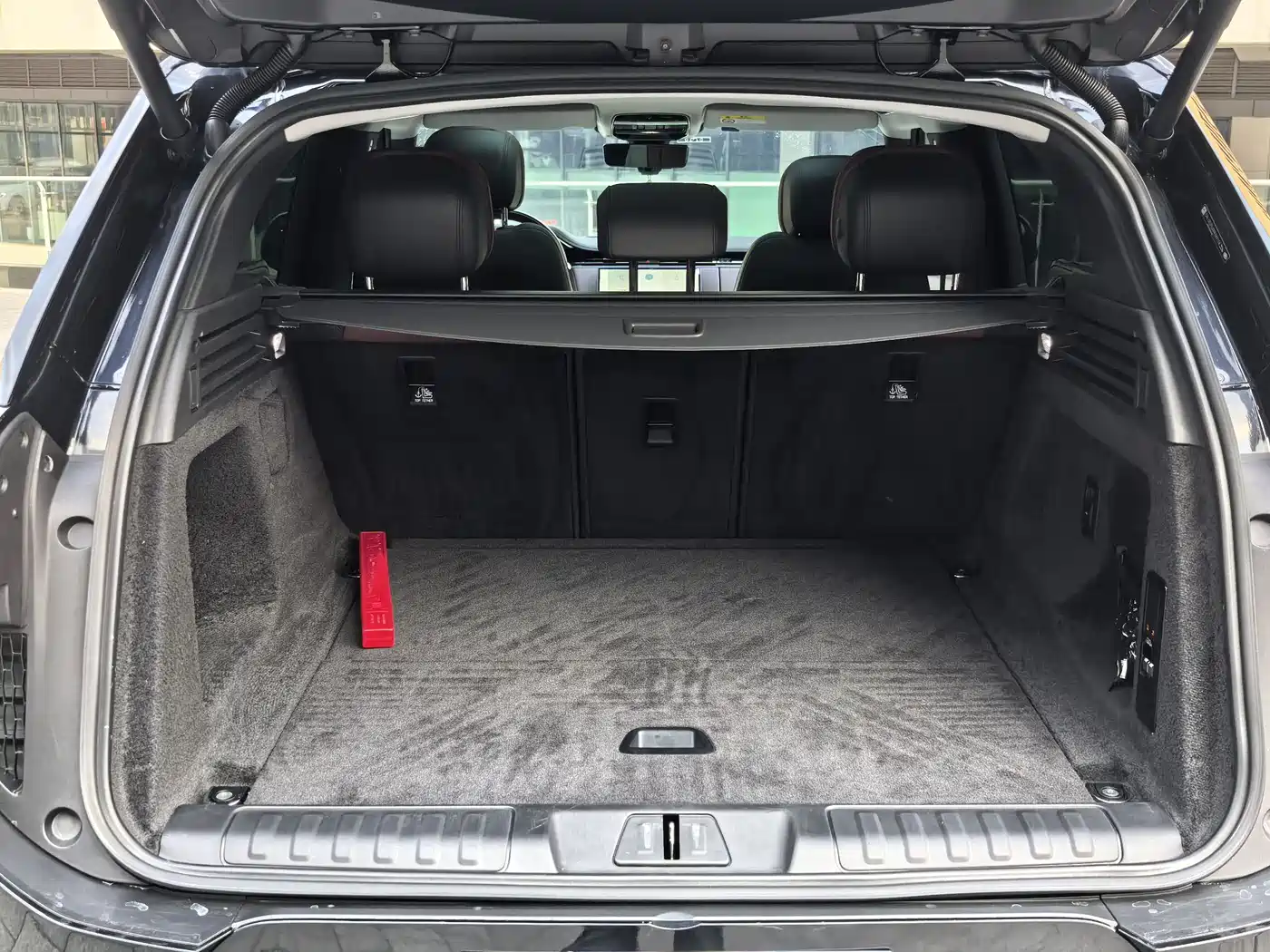 Land Rover Range Rover Sport 2023 400PS Dynamic SE фото 17