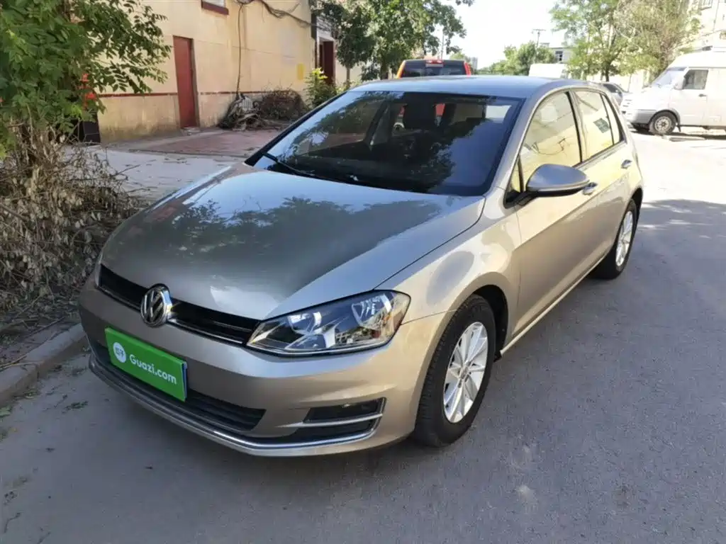 Volkswagen Golf 2016 1.6L Manual Fashion фото 2
