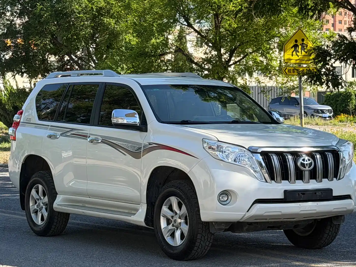 Toyota Prado (Import) фото 3
