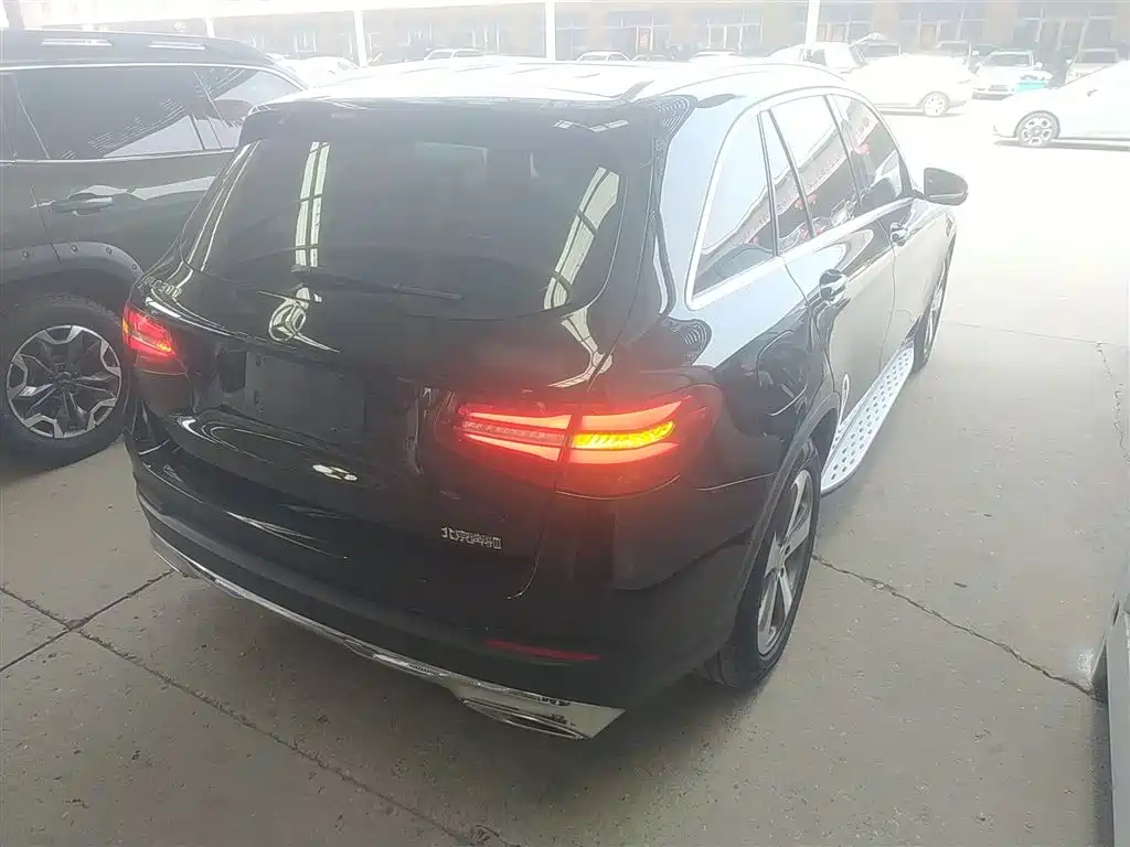 Mercedes-Benz GLC 2016 GLC 300 4MATIC Dynamic фото 7