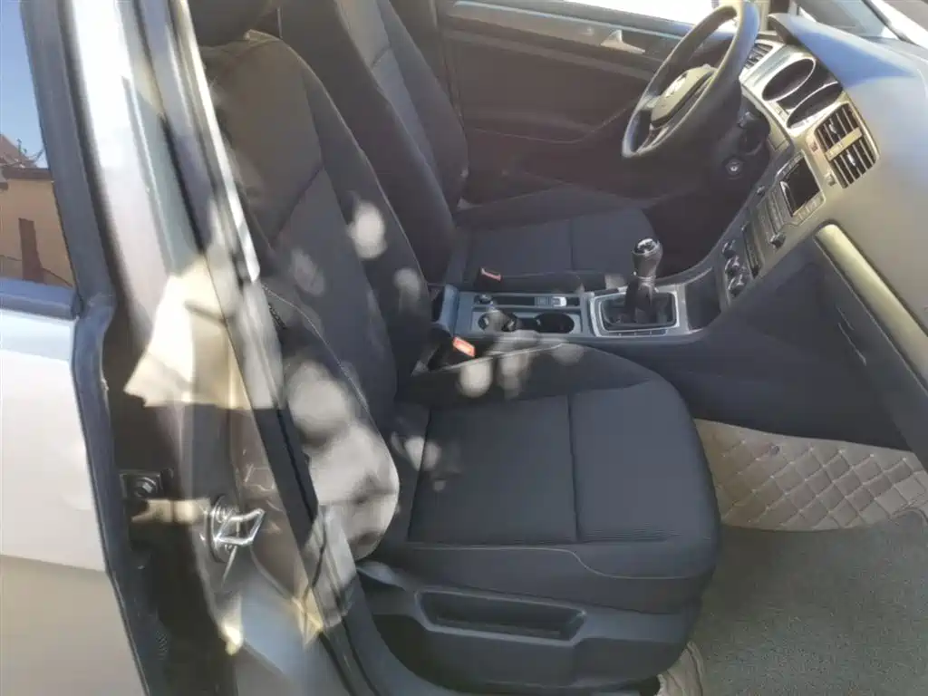 Volkswagen Golf 2016 1.6L Manual Fashion фото 25