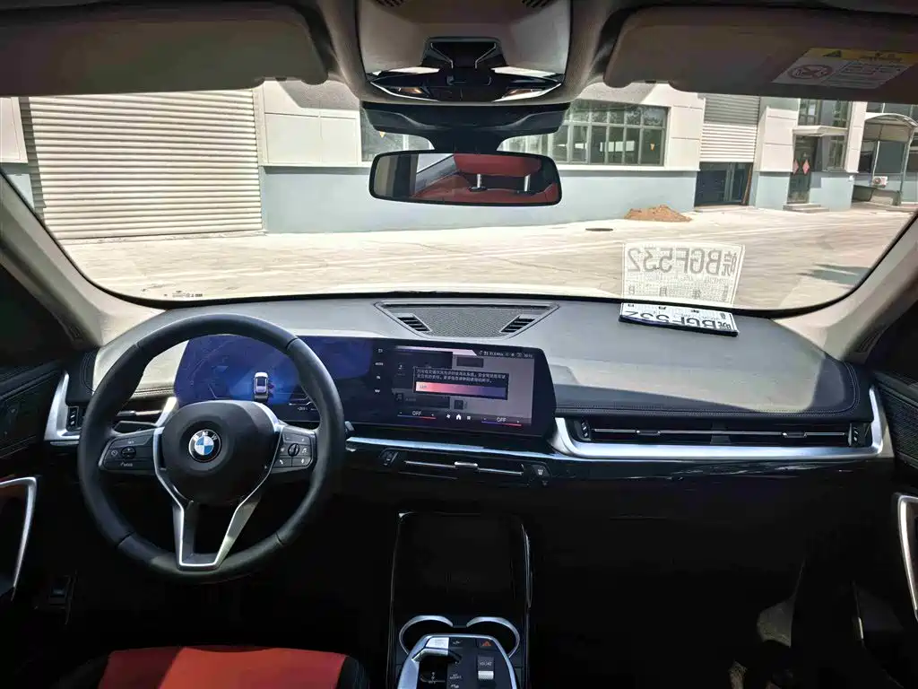 BMW X1 2023 sDrive20Li X Design Package фото 9