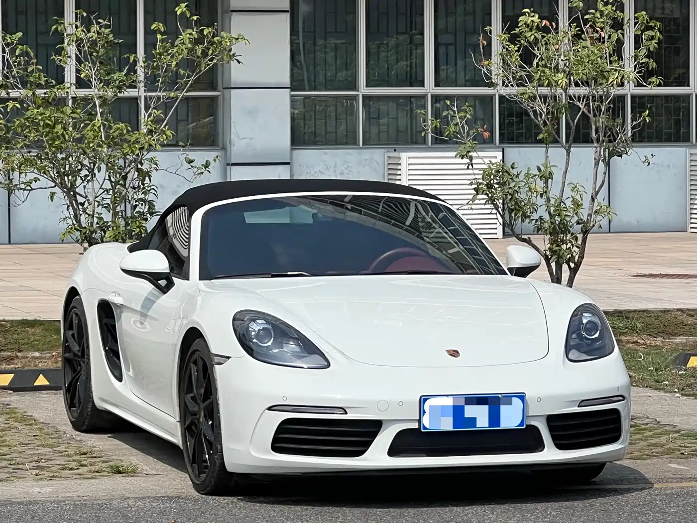 Porsche 718 2023 Boxster Style Edition 2.0T фото 3
