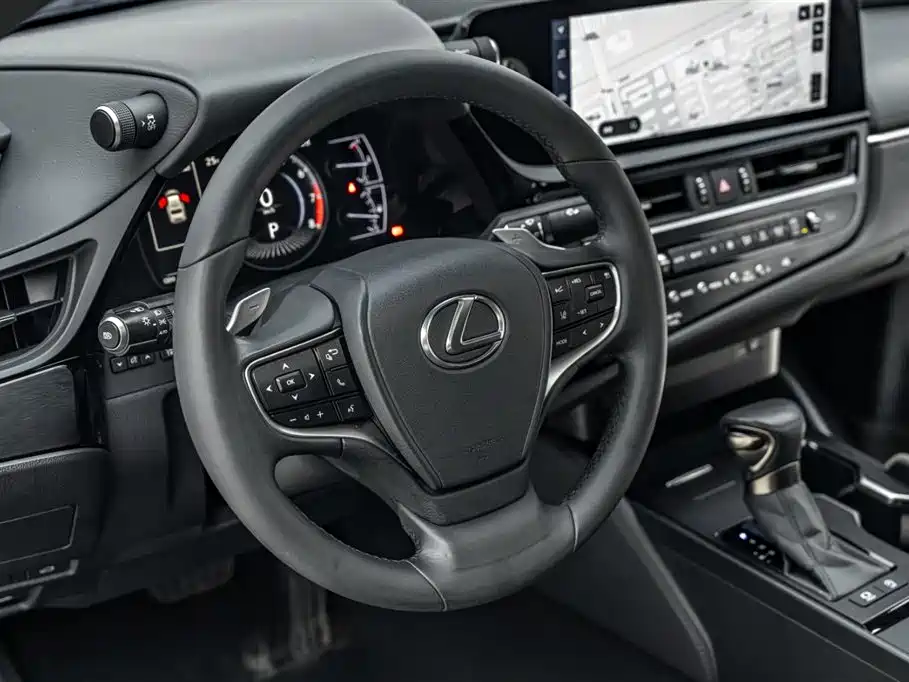 Lexus ES 2022 200 Excellence Edition фото 20