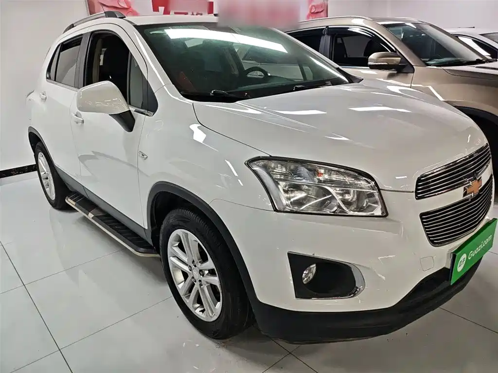 Chevrolet Trax 2016 1.4T Automatic 2WD Comfort Sunroof Edition фото 4