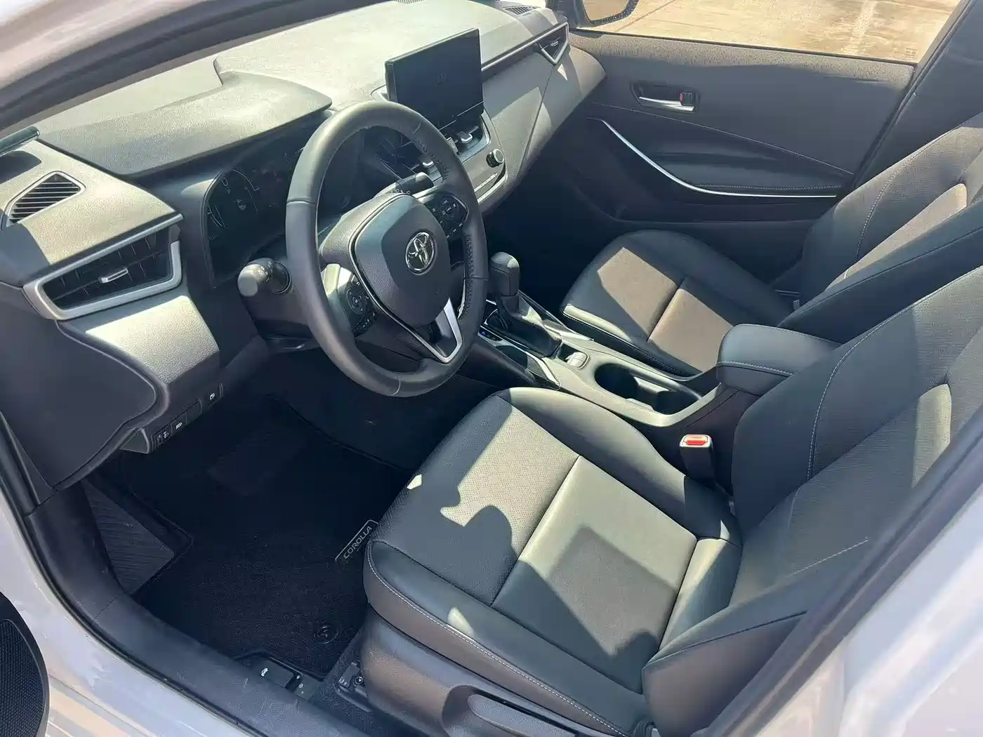 Toyota Corolla 2024 Model 1.8L Smart Hybrid Elite Edition фото 4