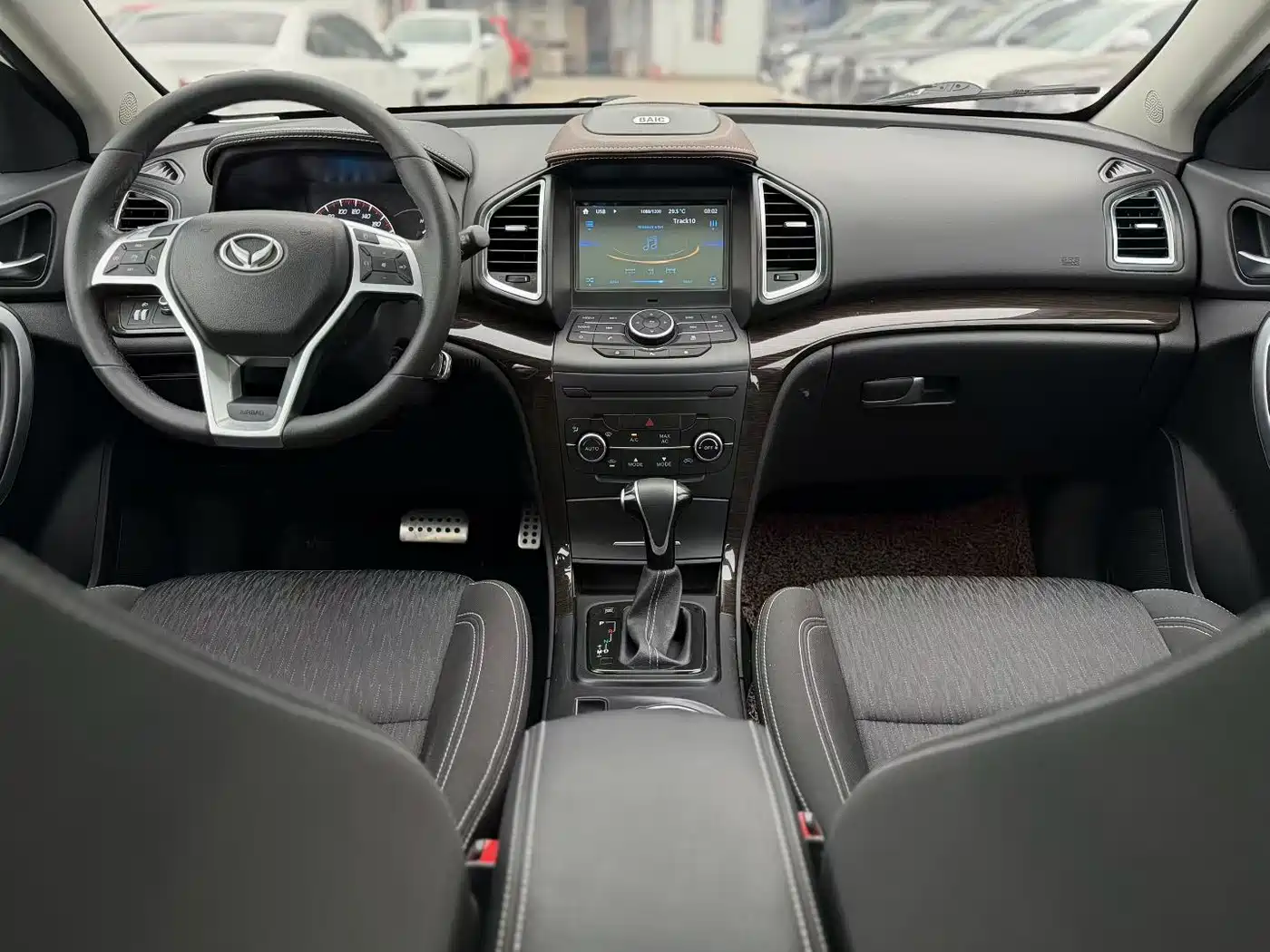 BAIC Huansu S6 2017 2017 1.5T CVT Sport
