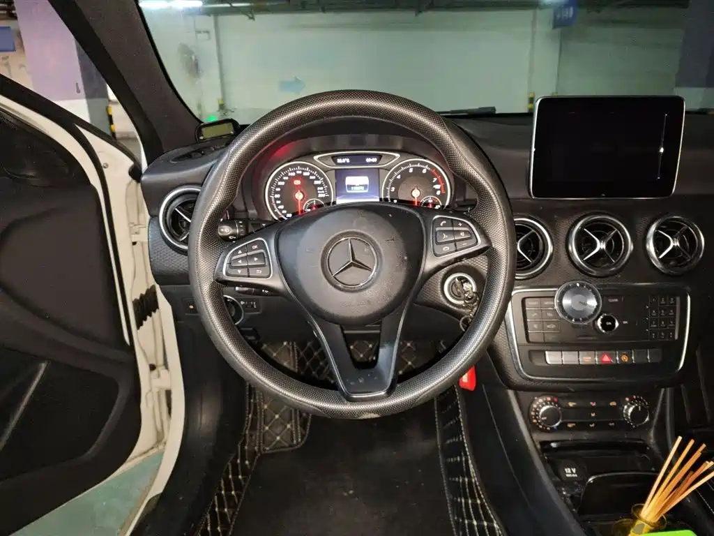 Mercedes-Benz A-Class (Import) 2016 A 180 фото 7