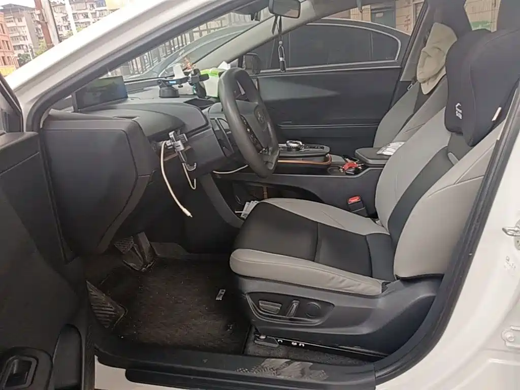 Toyota bZ3 2023 517km Elite PRO фото 15