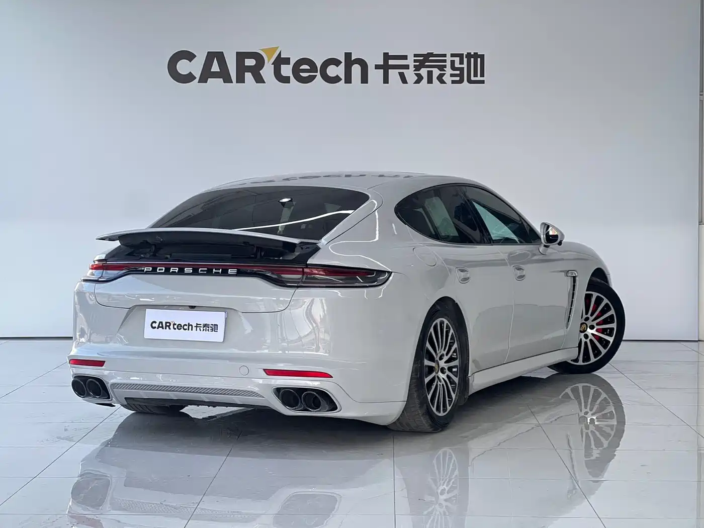 Porsche Panamera 2010 Panamera 3.6L фото 5