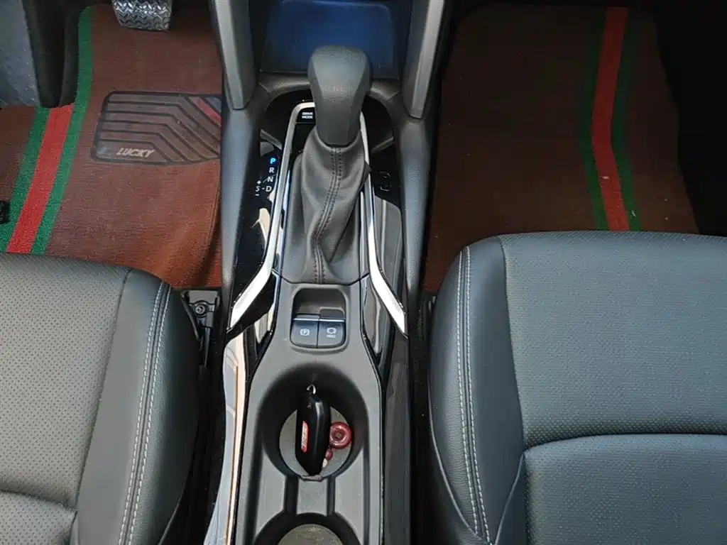 Toyota Frontlander 2023 2.0L Smart Hybrid Dual Engine Luxury Edition фото 14