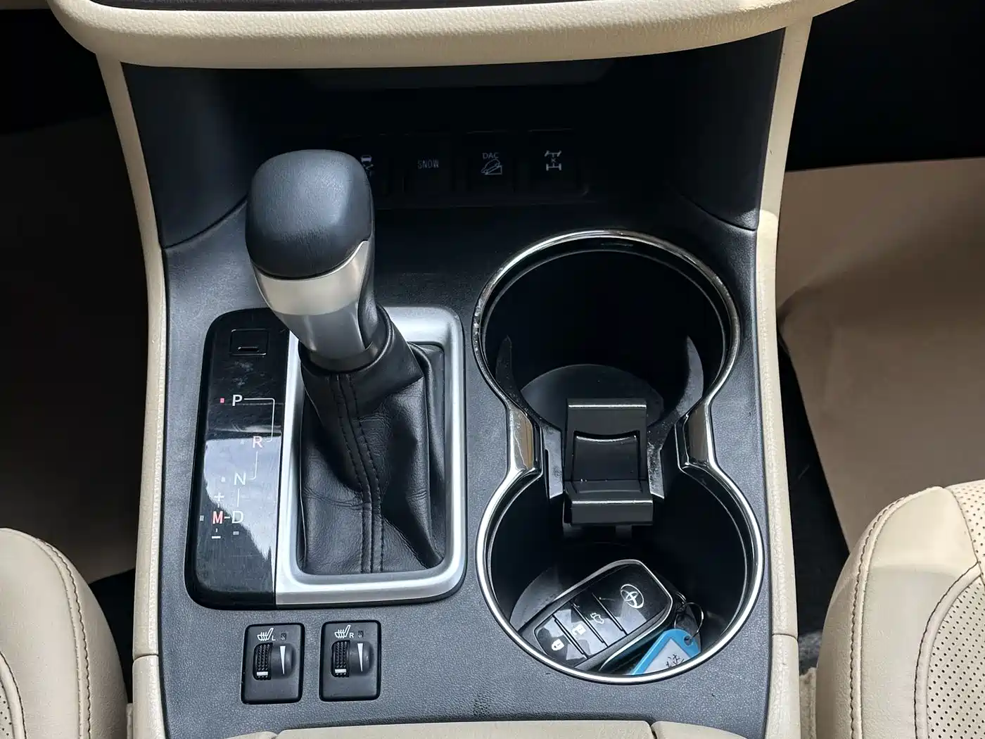 Toyota Highlander 2018 2.0T 4WD Premium 7-seater China VI фото 26