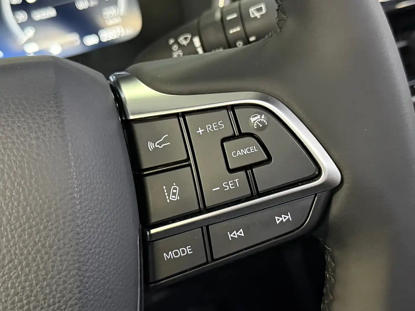 Toyota Crown Kluger 2024 2.0T AWD Jinyao Edition фото 13