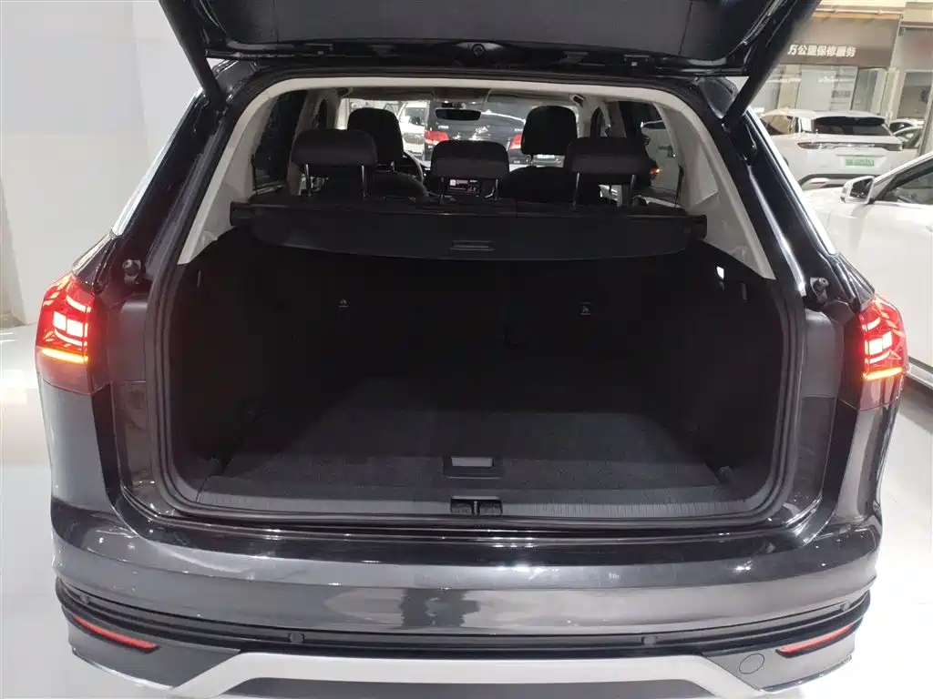 Volkswagen Tayron 2021 330TSI 2WD Luxury Smart Connect Edition фото 19