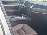 صورة 15 - Volvo V90