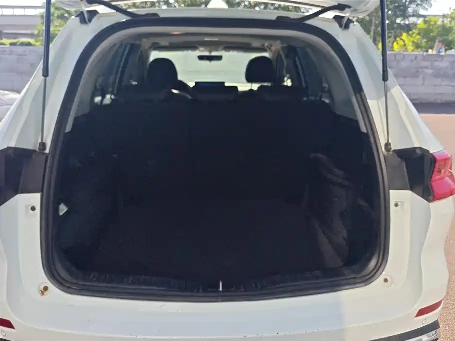 Haval M6 2023 PLUS 1.5T DCT Luxury Smart Connect фото 4