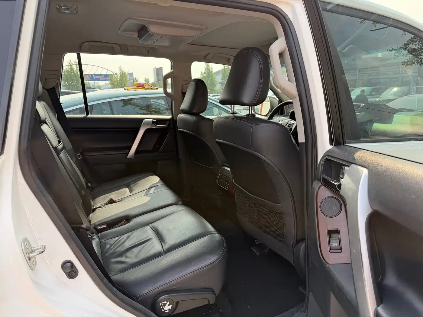 Toyota Prado 2014 4.0L Automatic TX-L NAVI фото 8