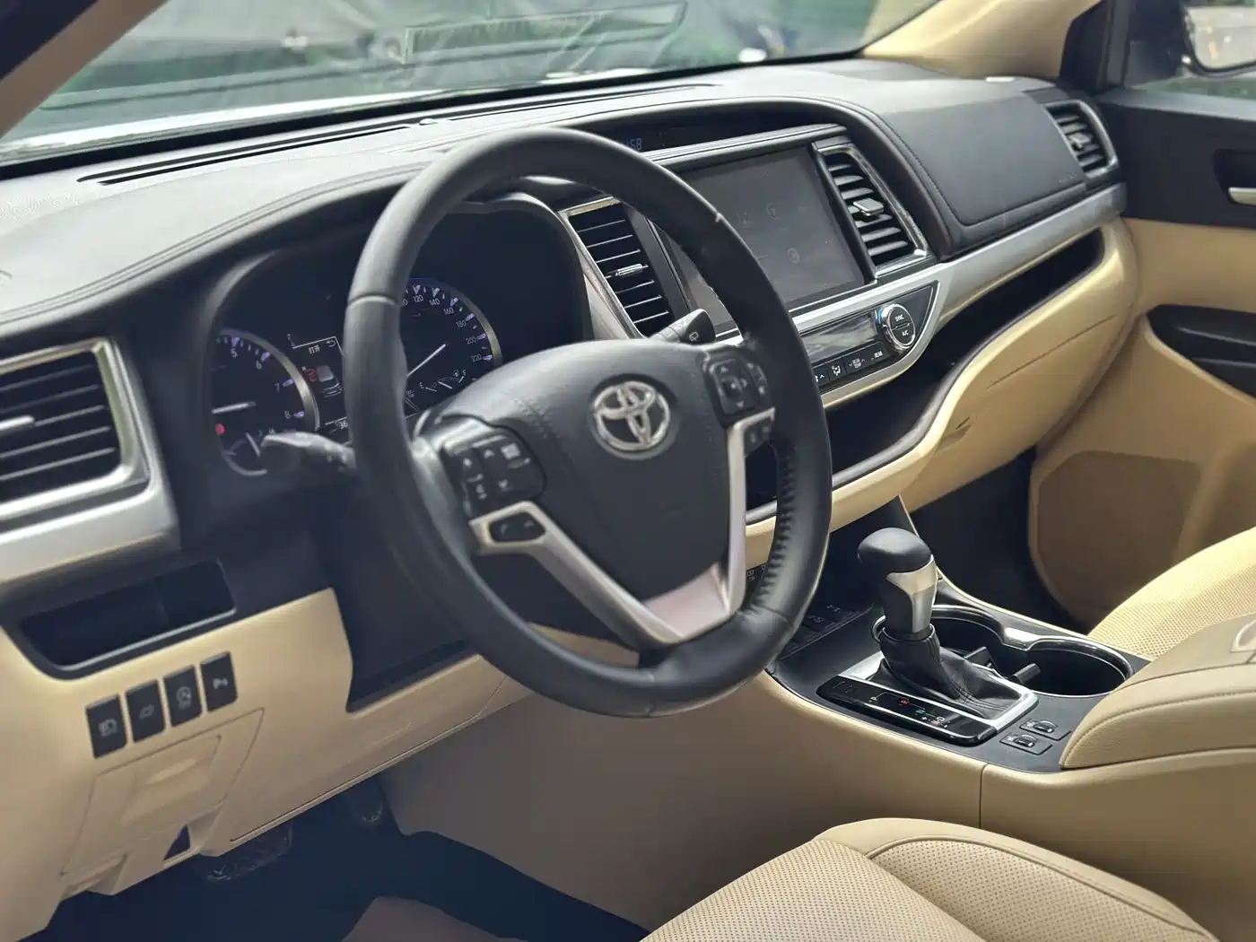 Toyota Highlander 2018 2.0T 4WD Premium 7-seater China VI фото 15