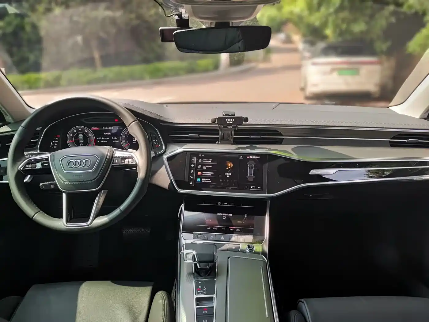 Audi A6L 2021 40 TFSI Luxury Elegance фото 5