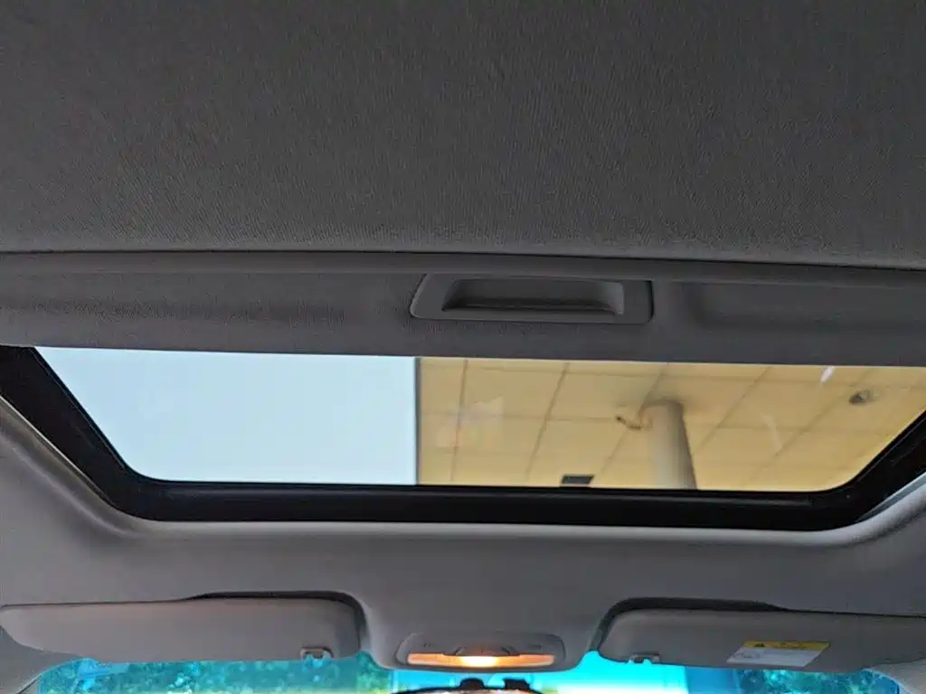 Chevrolet Cavalier 2019 320 Automatic Joy Edition фото 18
