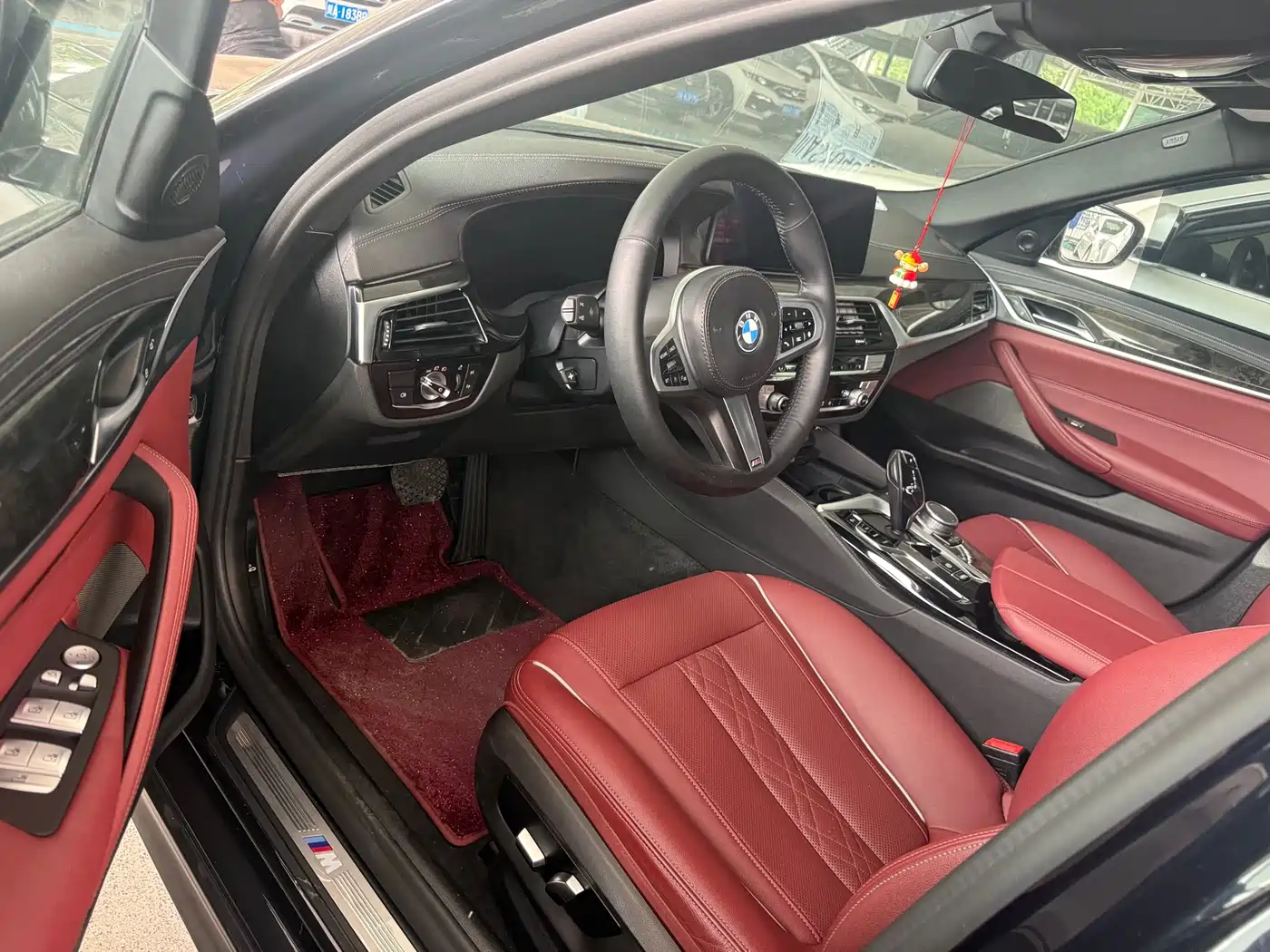 BMW 5 Series 2021 525Li M Sport Package фото 8