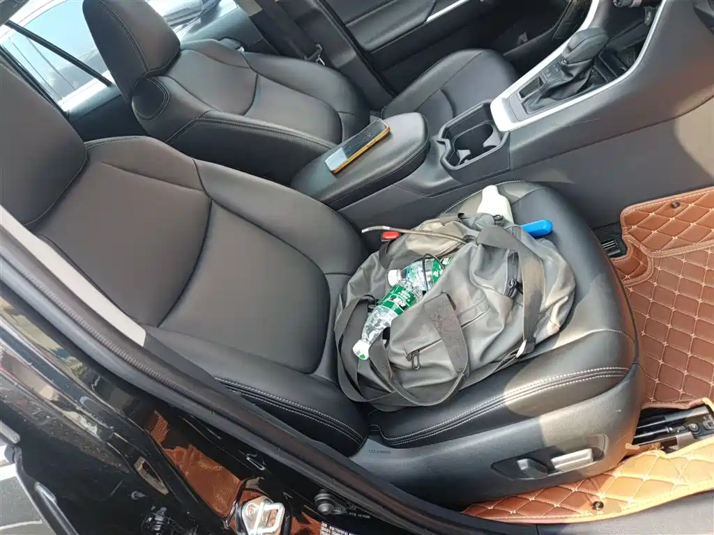 Toyota RAV4 Rongfang 2023 2.0L CVT 4WD Adventure Edition фото 4