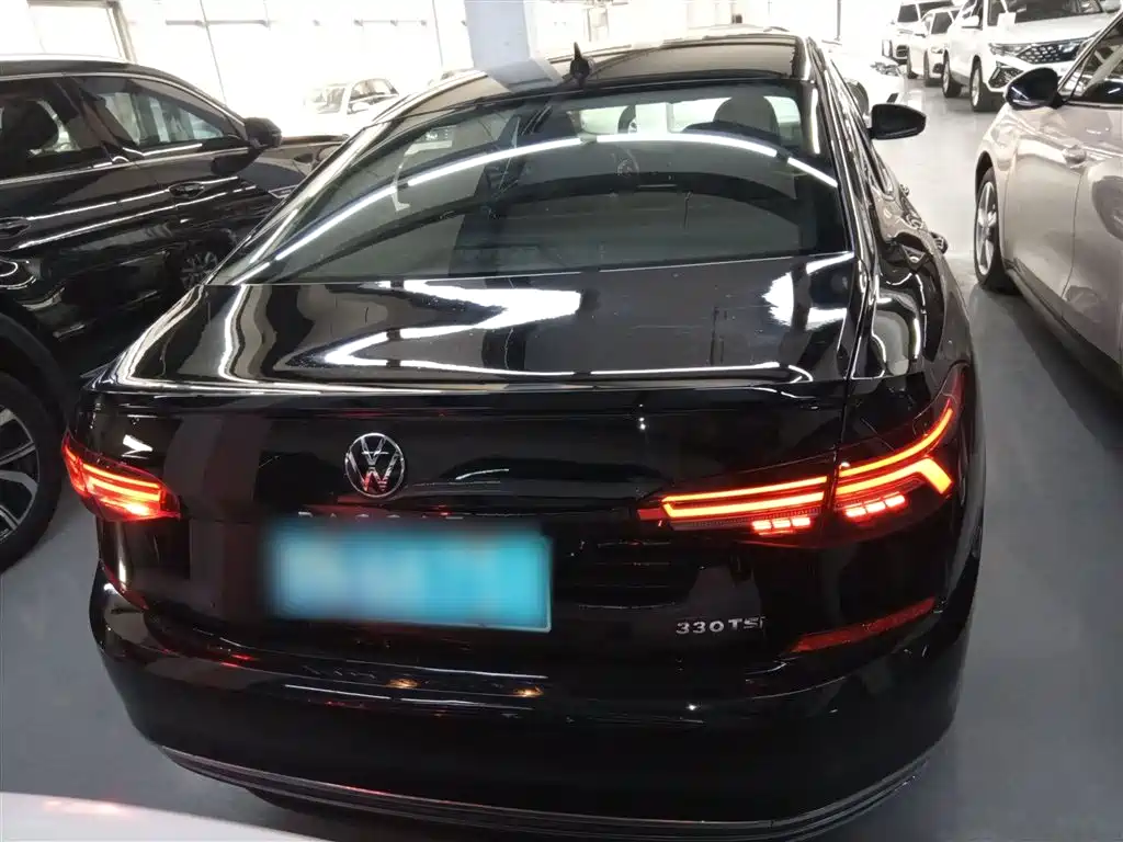 Volkswagen Passat 2020 Facelift 280TSI Business Version China VI фото 6