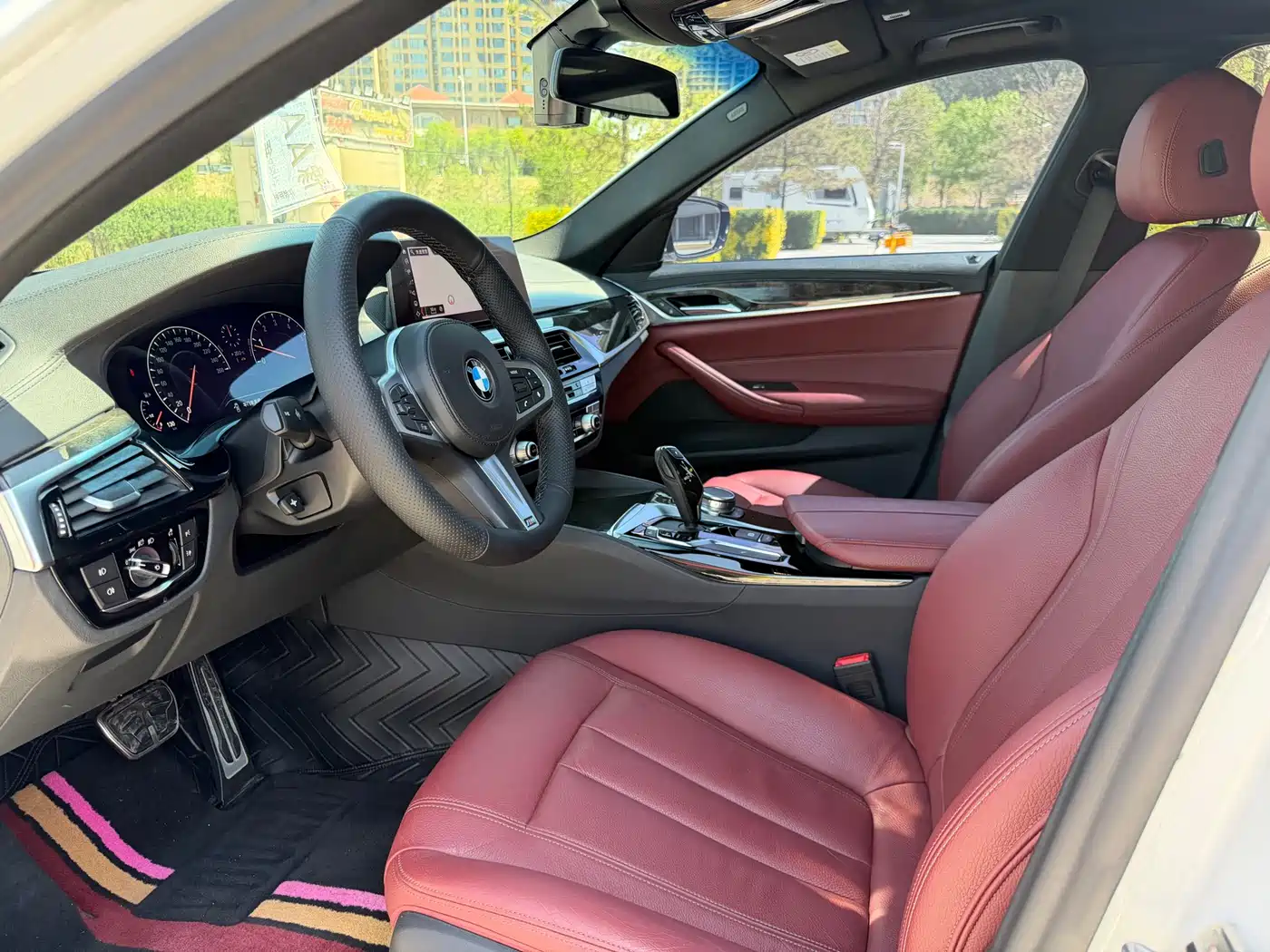 BMW 5 Series 2019 530Li Leading M Sport Package фото 11