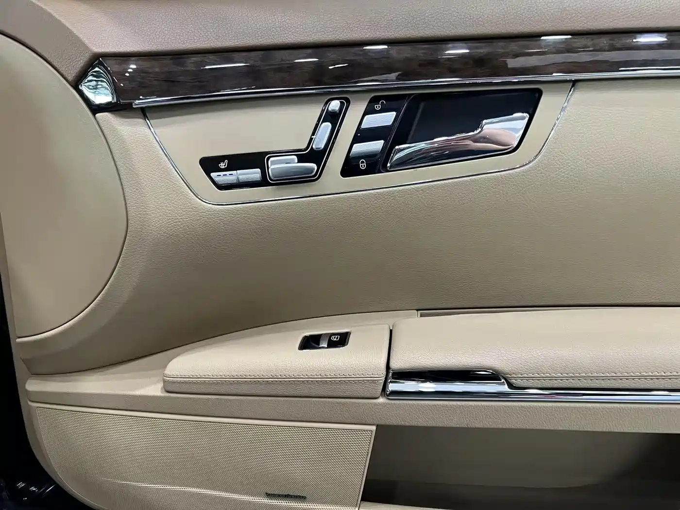 Mercedes-Benz S-Class 2012 S 300 L Business Grand Edition фото 19
