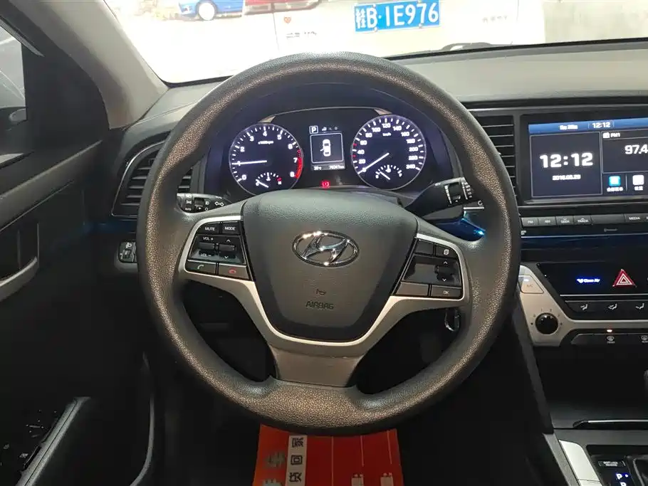 Hyundai Elantra 2016 Model 1.6L Automatic Smart Elite фото 15